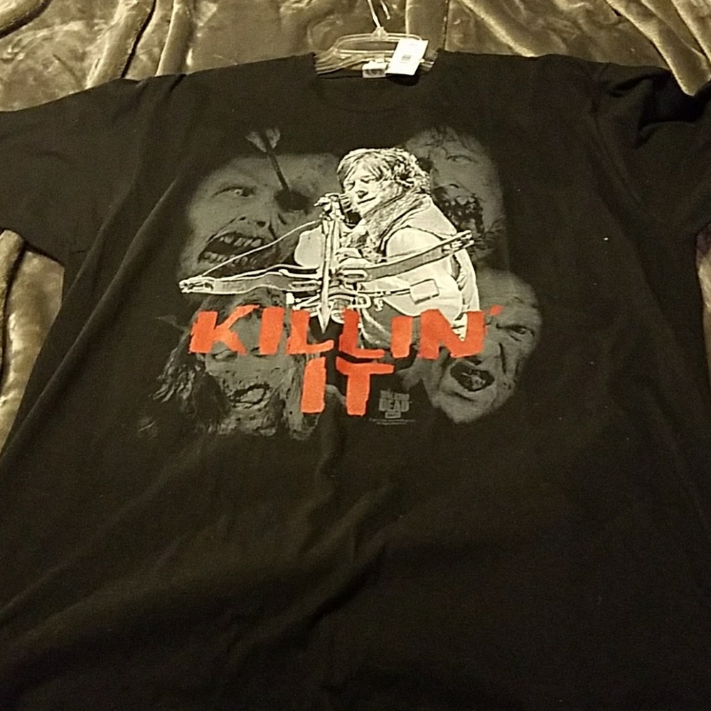 Walking dead Daryl being BADASS tee